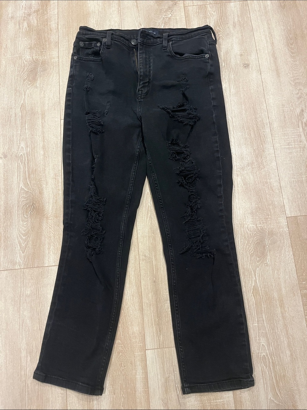 Aeropostale Black Distressed Straight Leg Jeans